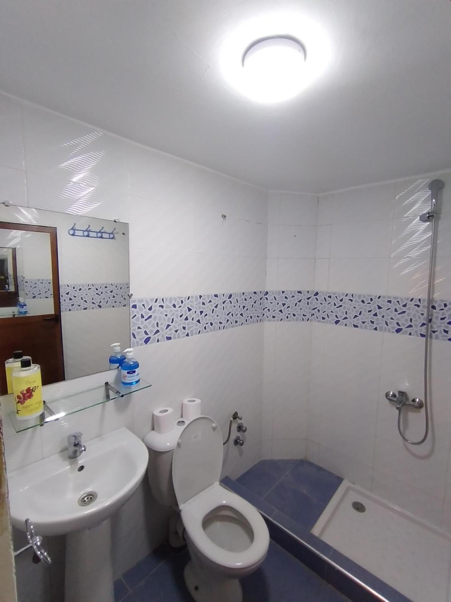 Hotel La Casa Blanca Tetouan Bagian luar foto