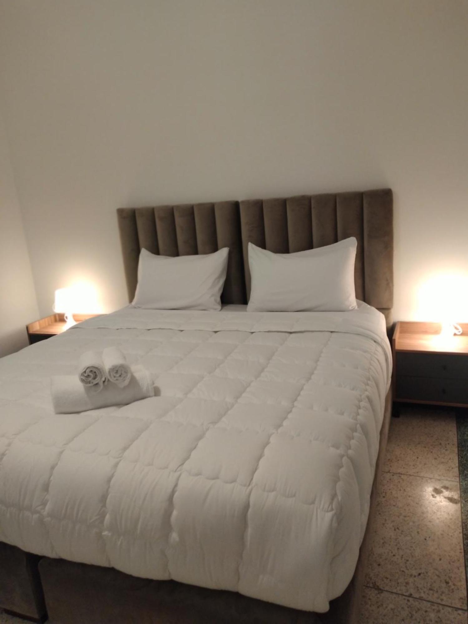 Hotel La Casa Blanca Tetouan Bagian luar foto