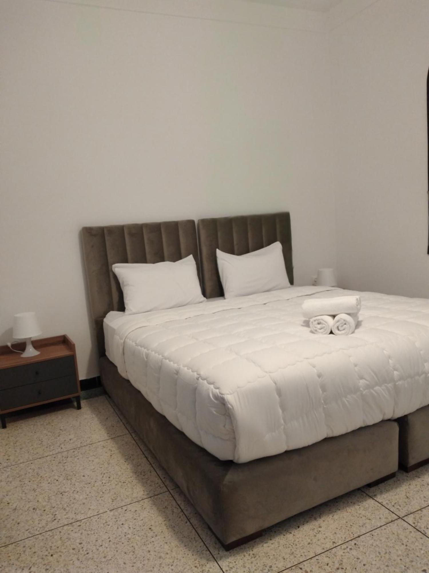 Hotel La Casa Blanca Tetouan Bagian luar foto
